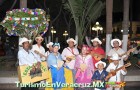 Con jaranas, la tradicional rama, por las calles de Veracruz