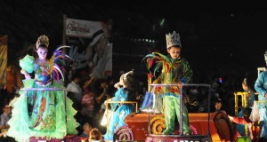 Música, ritmo y gran ambiente en el primer paseo del Carnaval de Veracruz 2013