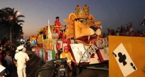 Concluyen con gran éxito los tradicionales paseos del Carnaval de Veracruz 2013