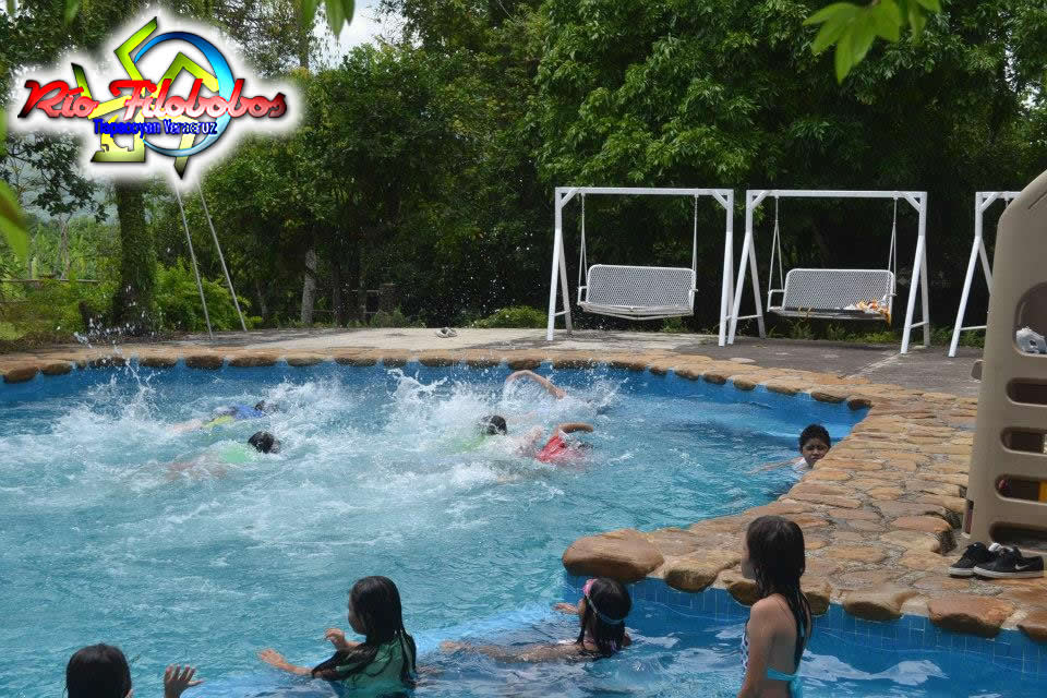 Filobobos Te Ofrece El Campamento De Verano 2013 - Alberca En Filobobos