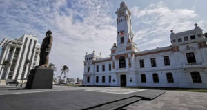 Faro Venustiano Carranza, el edificio veracruzano que fue Palacio Nacional